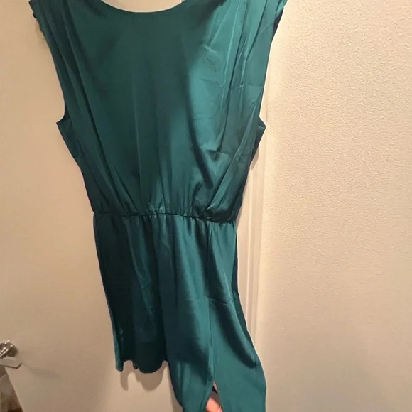 Astr deep turquoise Satin Sleeveless Chemise with Side Slit - Picture 4 of 5